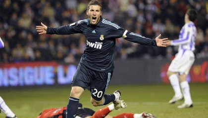 kaiyun-法甲战术变革引发关注，专家解读战局背后策略运用，法甲首战